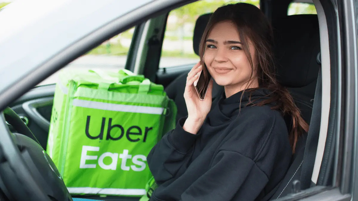 Here are 21 Tips & Tricks For New Uber Eats Drivers